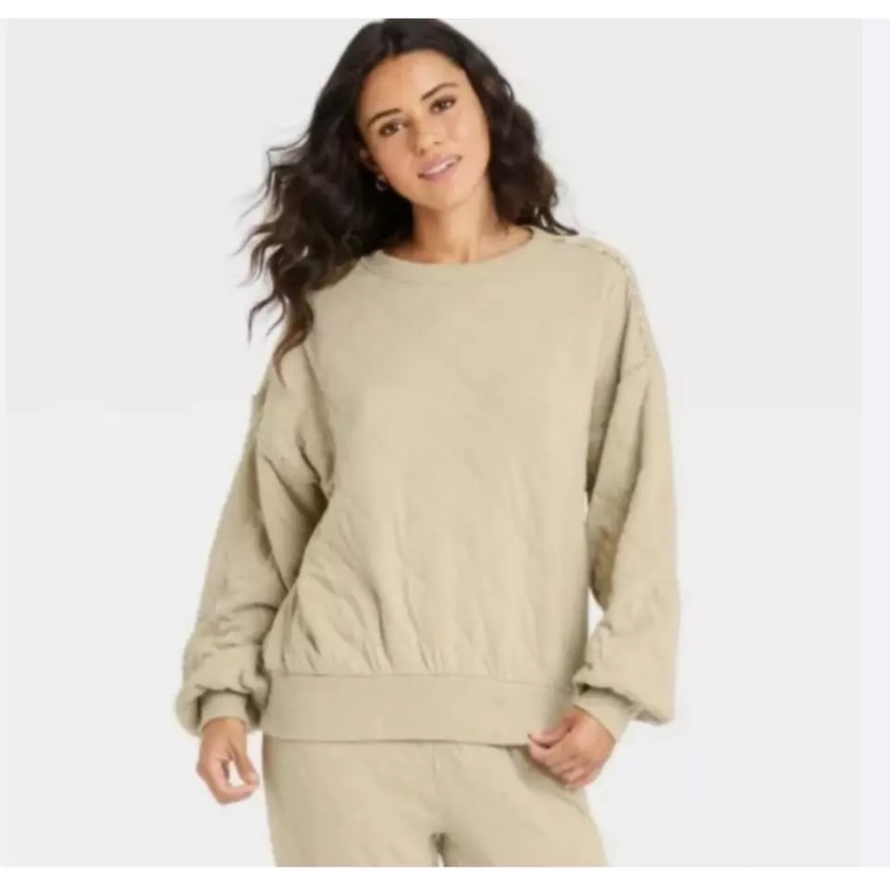 Universal Thread Beige Crewneck Sweatshirt